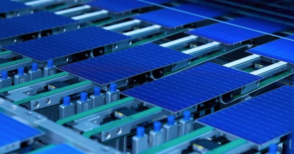 Painéis solares de silício ficam flexíveis sem perder eficiência